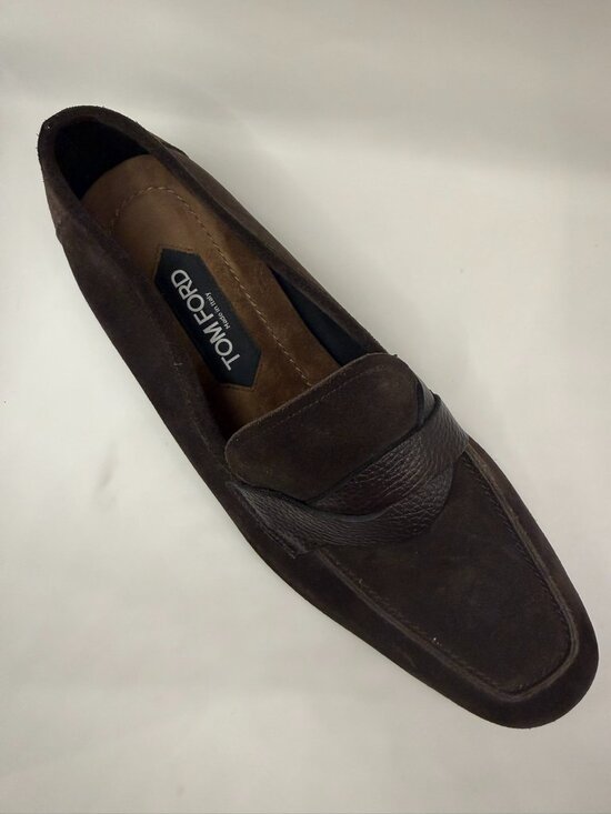 Tom Ford : Worn Once, SUEDE SEAN TWISTED BAND LOAFER 9.5 US main image 4